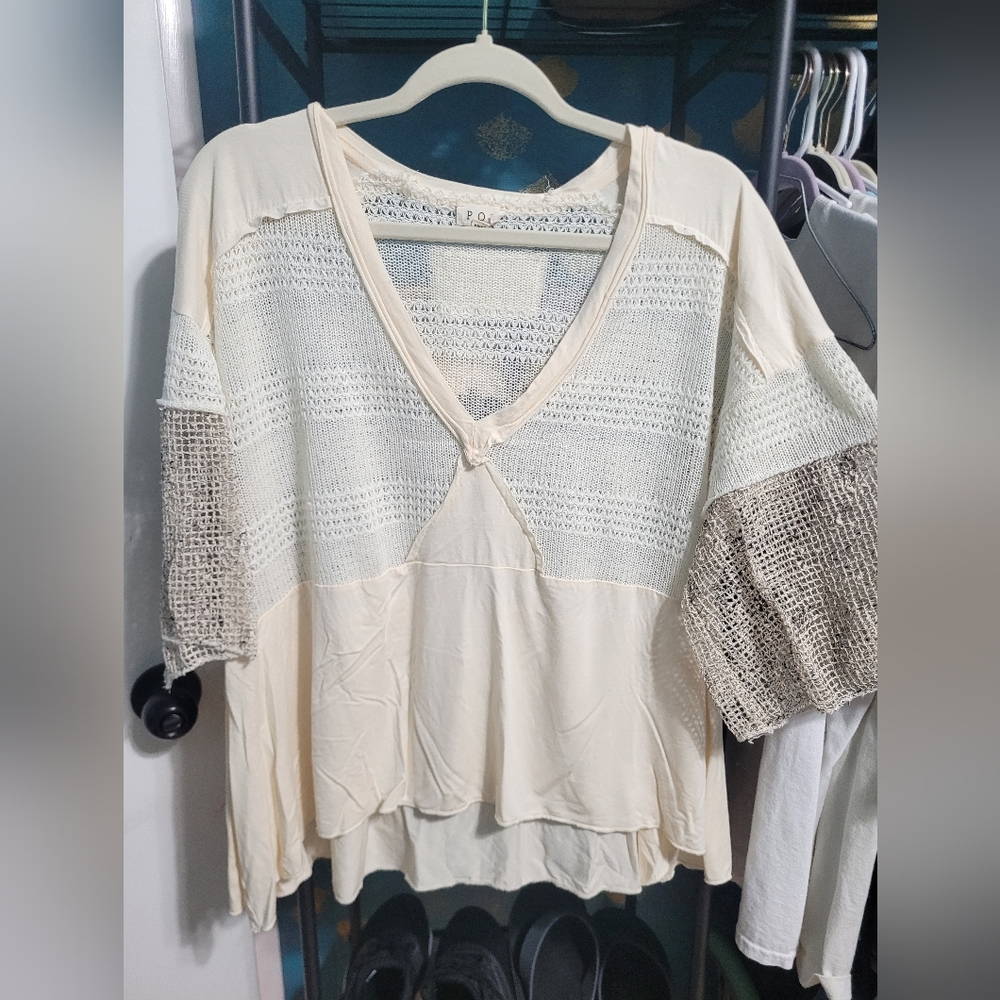 POL Cream and Tan Knit Women's Top EUC Medium/large